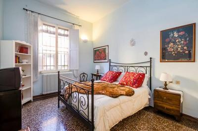 Strategico centro, fiera, ospedale