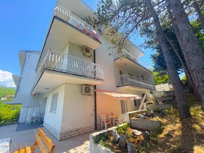 Apartmani Combaj