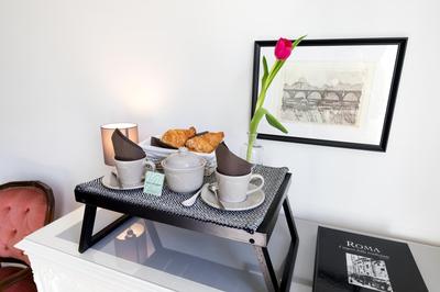 Maison Madeleine Rome