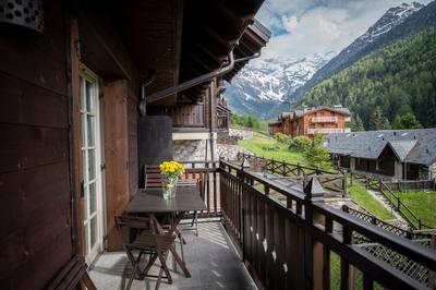 TRILOCALE ALPES: DIMENTICA L'AUTO E RILASSATI