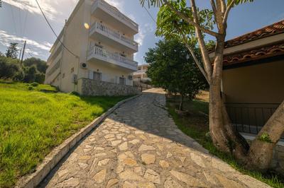 All In Krinas Apart-Hotel