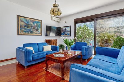 Apartment Aura with Sea View