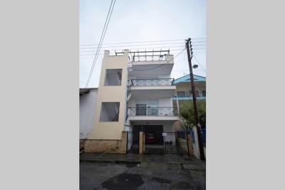 Zoe's Apartments