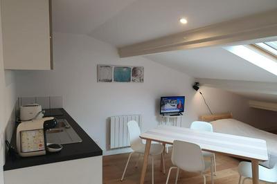 Cosy Apartment Near The Sea