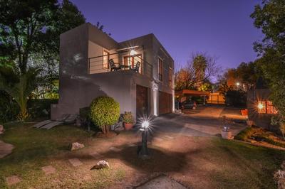 Moonflower Cottages