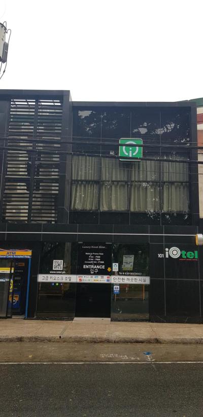 iOtel Luxury Kiosk Hotel