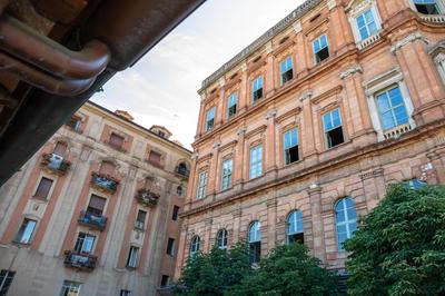 La Conca apartment: a view on the Roman Aqueduct