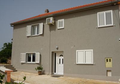 Apartment Aria