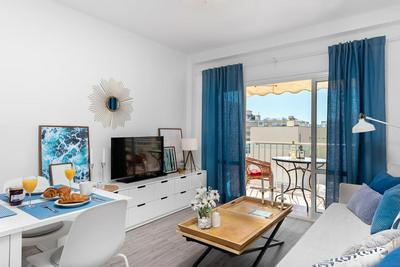 Cozy apartment next to the beach and Nerja center