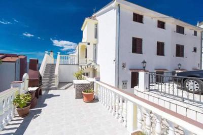 Apartments in Dramalj 41212