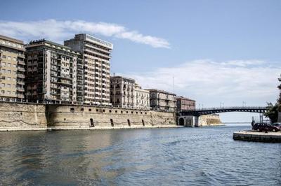 Castello Aragonese Suites