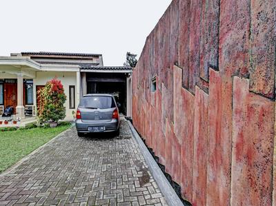 OYO 90454 Adinda Homestay Cibodas Lembang