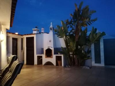 Villa 2, great spot Oura beach, Albufeira