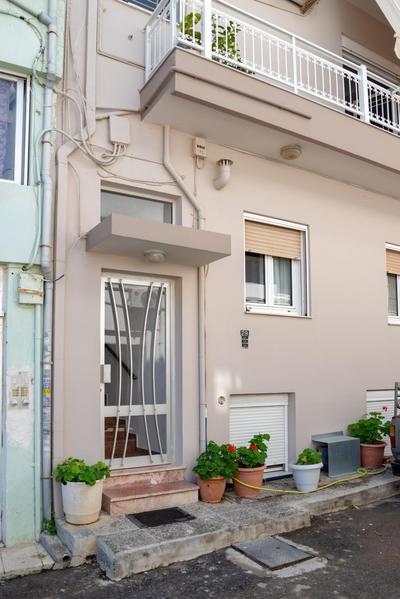 Life on Canvas Central Family Apartment