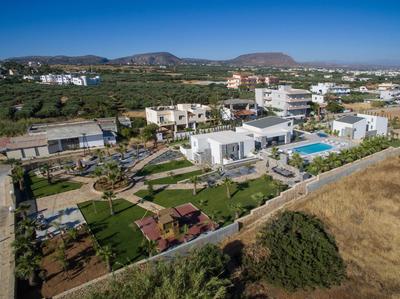 Opsis Luxury villa with swimming pool