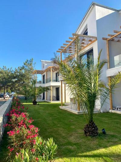 NiSea Beach Apartments