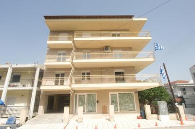 Annas & Konstantinos Home