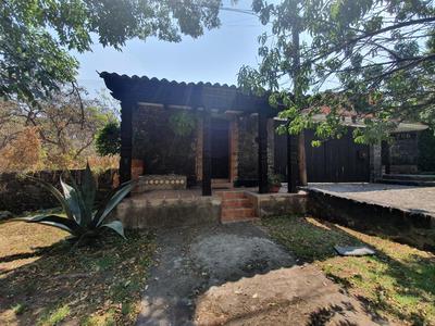 Cerca del Colmex, Flacso y U Pedagogica