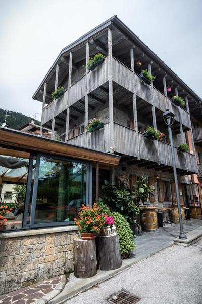Marangon Suites