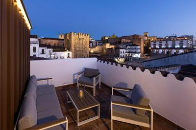 Apartamentos modernos con vistas en Plaza Mayor - El Patio