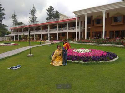 Hill Top Hotel, Shogran