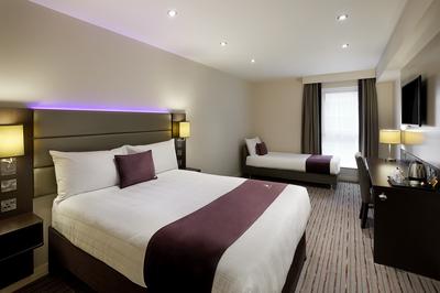 Premier Inn Glasgow East Kilbride Central