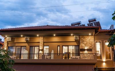 LYDIA suites and rooms