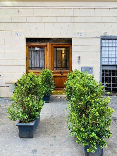 Benedetta 22 - Trastevere