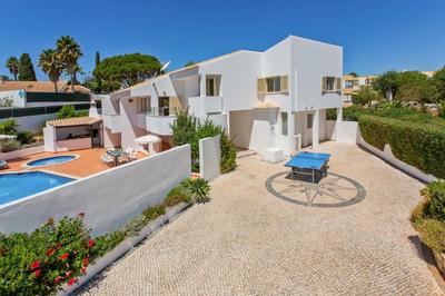 Villa Papi by Villa Plus
