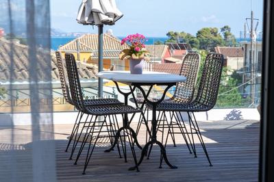 Melcon Luxury Suites