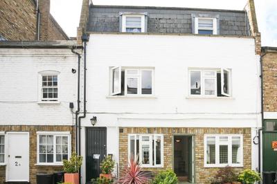 Modern one bedroom flat in Central London