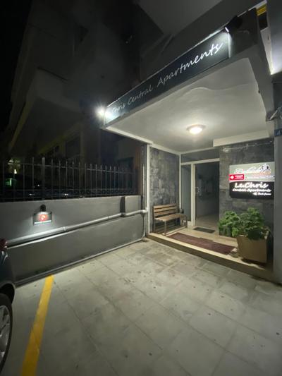 Le Chris Central Apartments