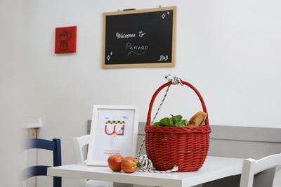 O' Panaro ai Quartieri Spagnoli by Wonderful Italy