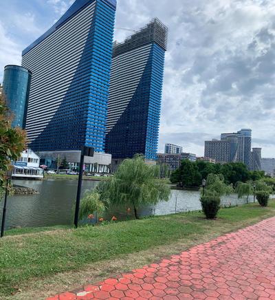 Orbi city Luxury suit