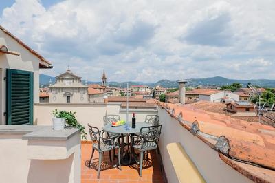GuestHost - San Marco Apartment with Panoramic View