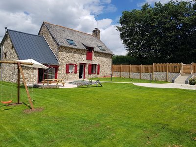 "La MAISON DE DANA" ENTRE ST MALO & MT ST MICHEL avec Piscine privative