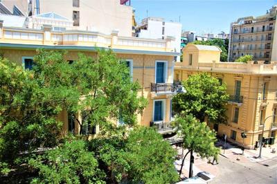 Athens Central 3BD Apartment next to Metro Luxury