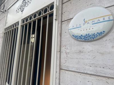 Casadamare Holiday Home