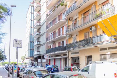 Pane & Pomodoro Beach Roomy Flat