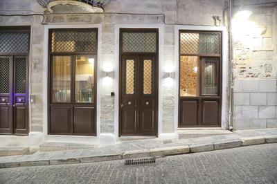 One Suite Syros