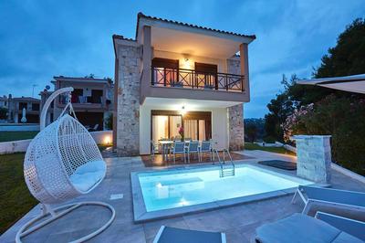 Earthy Boutique Luxurious House - Marble Luxury House