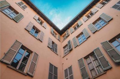 La Corte di Costantino-Downtown Como