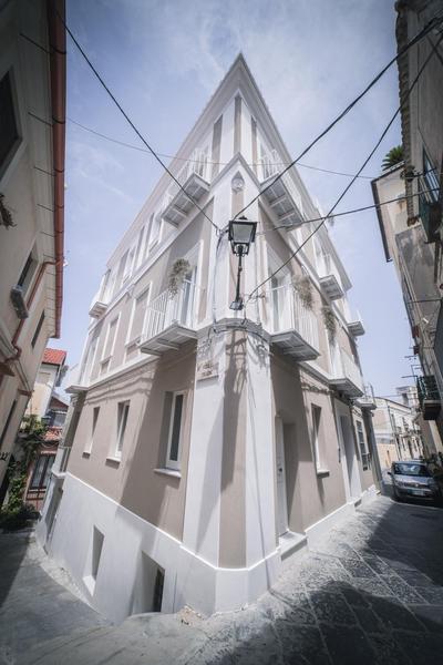 Palazzo Paladini - Luxury Suites in the Heart of the Old Town