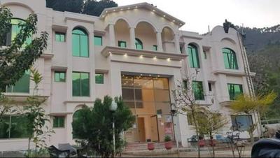 Hotel Pine View & Restaurant