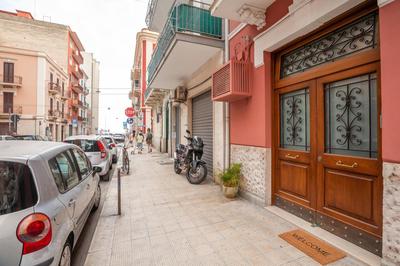 GuestHost - Madame Bari fully equipped apartment