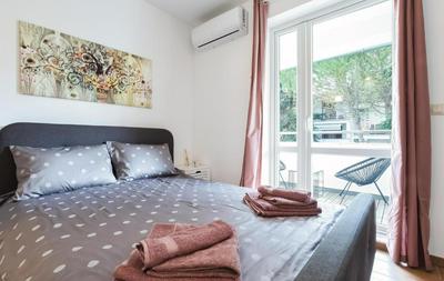 Studio Central - 50 meters from Sea