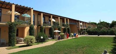 Camping Bella Italia Apartments Glicine - Lake Garda 22081