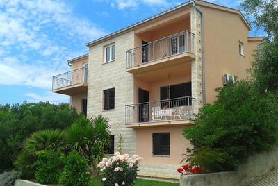 Apartments Maja