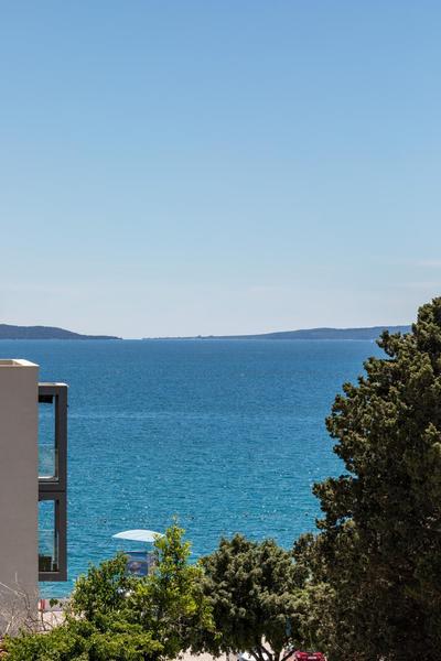 Elysian Zen Luxury Apartment - Two Bedroom Apartment with Terrace and Sea View
