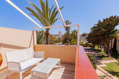 Inmovecos con vistas a la piscina Alisios 312